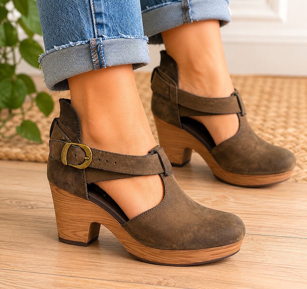 Pierre Dumas Brown Faux Suede Clog Heels Mary Jane Buckle Boho Shoes Size 7